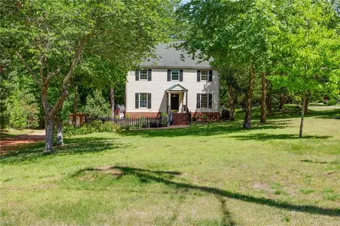 137 Riverview Plantation Dr, Williamsburg, VA 23188