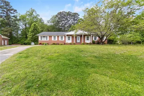 1532 Forest Glen Cir, Suffolk, VA 23434