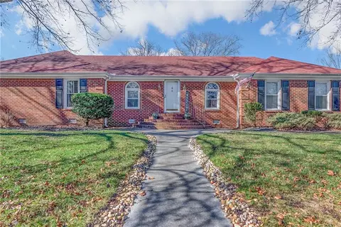 3968 Long Point Blvd, Portsmouth, VA 23703