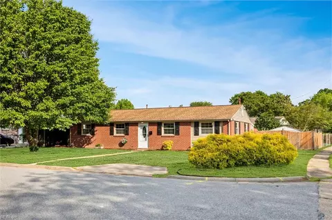2015 Neville Cir, Hampton, VA 23663