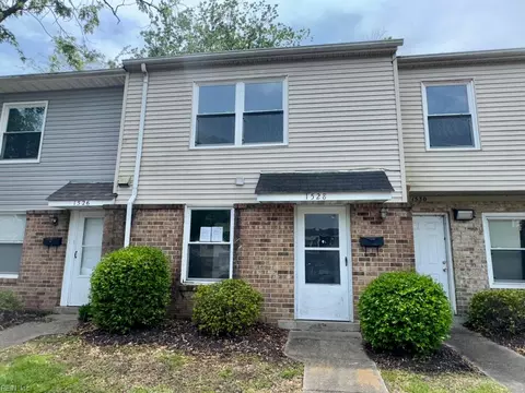 1528 Darren Cir, Portsmouth, VA 23701