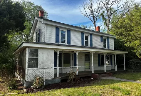 21091 Shell Bank Rd, Carrollton, VA 23314