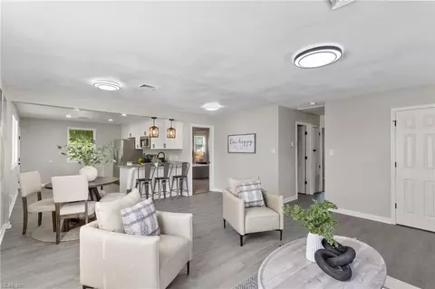 861 Lasser Dr, Norfolk, VA 23513