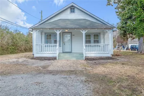 2421 Gilmerton Rd, Chesapeake, VA 23323