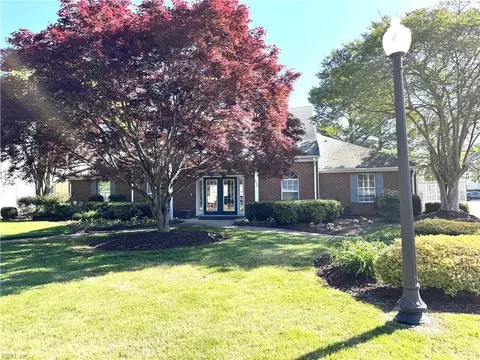 1362 Ivywood Rd, Virginia Beach, VA 23453