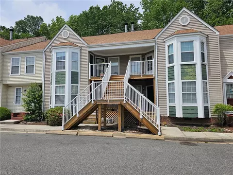 425 Lester Rd #3, Newport News, VA 23601