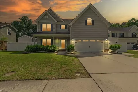 557 Hanbury Rd, Chesapeake, VA 23322