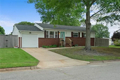 1117 Baskerville Ln, Portsmouth, VA 23701