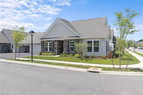 305 Rockbridge St, Smithfield, VA 23430