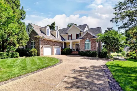 118 Peachtree Rd, Williamsburg, VA 23188