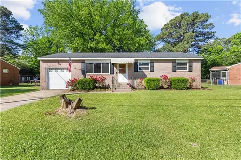 413 Park Manor Rd, Portsmouth, VA 23701