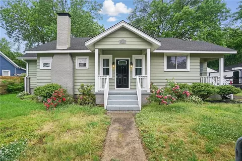 2427 Spruce St, Norfolk, VA 23513