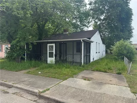 618 35th St, Newport News, VA 23607