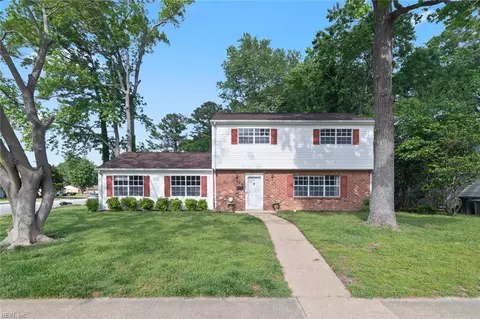 120 Commodore Dr, Hampton, VA 23669