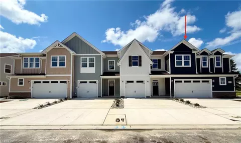 717 Flatrock Ln, Chesapeake, VA 23320