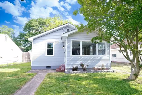 2630 Greenwood Dr, Portsmouth, VA 23702
