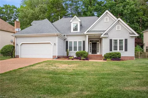 203 W Wedgwood Dr, Yorktown, VA 23693
