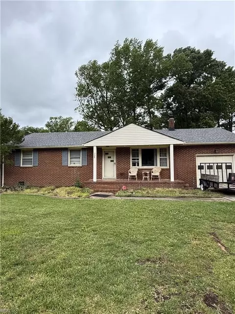 208 Gibson Dr, Chesapeake, VA 23320