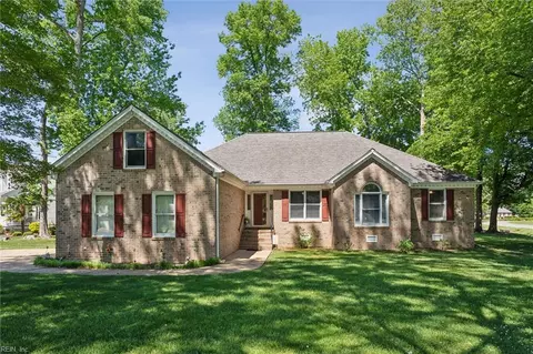 100 Pamunkey Turn Turn, Yorktown, VA 23693