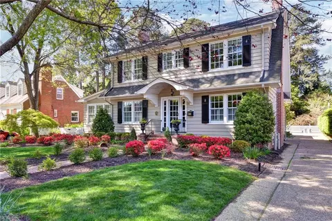 708 Richmond Rd, Williamsburg, VA 23185