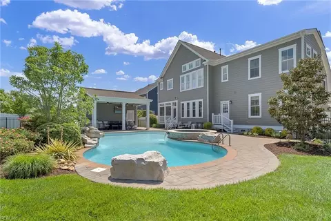 2240 Rio Rancho Dr, Virginia Beach, VA 23456