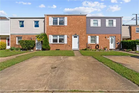 423 Burr Oak Ct, Virginia Beach, VA 23454