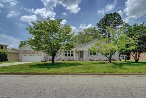 4587 Southern Pines Dr, Virginia Beach, VA 23462
