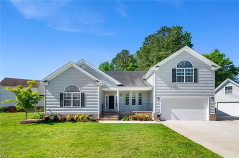 816 Dawson Cir, Chesapeake, VA 23322