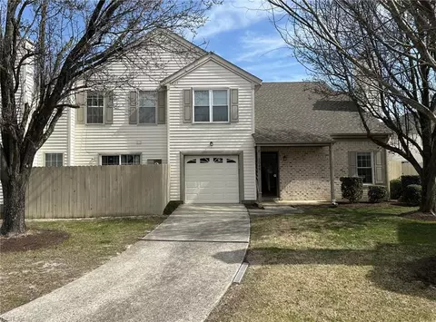 5049 Heathglen Cir, Virginia Beach, VA 23456
