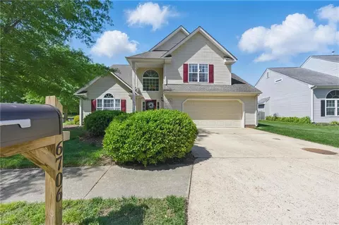 6706 Burbage Landing Cir, Suffolk, VA 23435