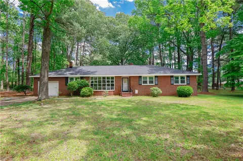 1416 Maharis Rd, Virginia Beach, VA 23455