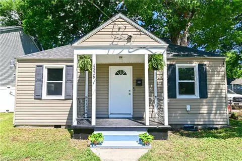 4826 Winthrop St, Norfolk, VA 23513