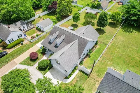 447 E Bayview Blvd, Norfolk, VA 23503