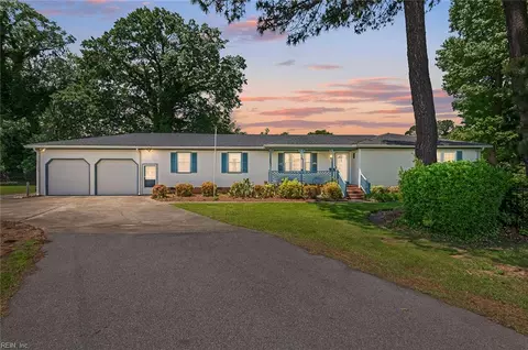 1360 Hammond Ct, Norfolk, VA 23503