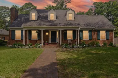 7325 Colony Point Rd, Norfolk, VA 23505