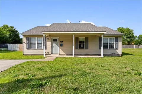 504 Osceola Ave, Suffolk, VA 23434