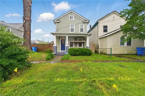 1117 Perry St, Chesapeake, VA 23324