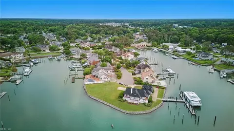 508 Kerry Ln, Virginia Beach, VA 23451