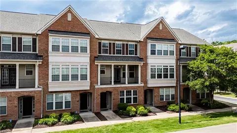 62 Transit Ln, Newport News, VA 23601