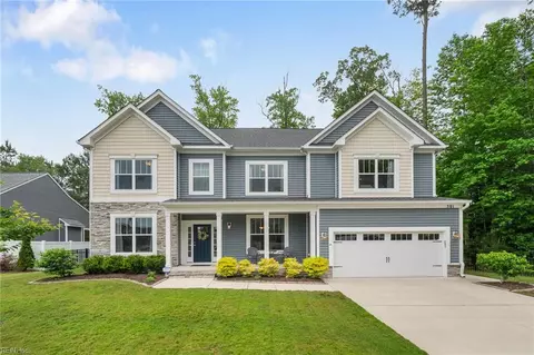 501 Ackerman Ln, Chesapeake, VA 23320