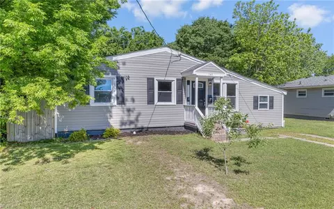 147 Ransone St, Hampton, VA 23669