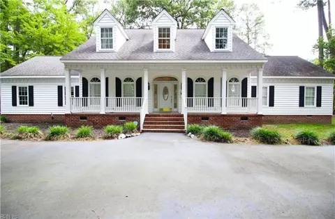 535 Piney Point Rd, Yorktown, VA 23692