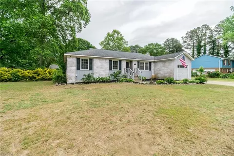 1309 Teresa Dr, Chesapeake, VA 23322