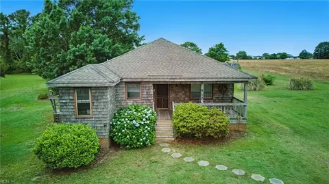 512 S End Rd, Knotts Island, NC 27950