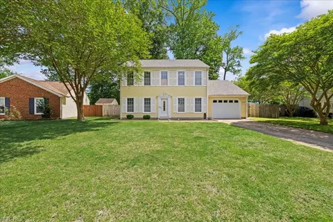 1817 Saint Regis Cir, Virginia Beach, VA 23453