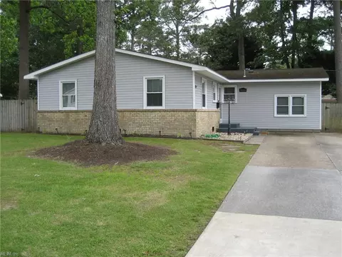 3213 Northgate Dr, Virginia Beach, VA 23452