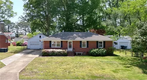 4021 Hazelwood Rd, Hampton, VA 23666