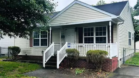 357 Pine Ave, Newport News, VA 23607