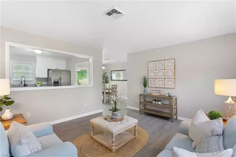 1507 Loren Cres, Portsmouth, VA 23701