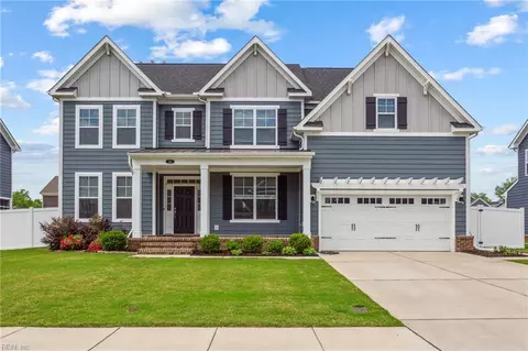 308 Maycox Ln, Chesapeake, VA 23322